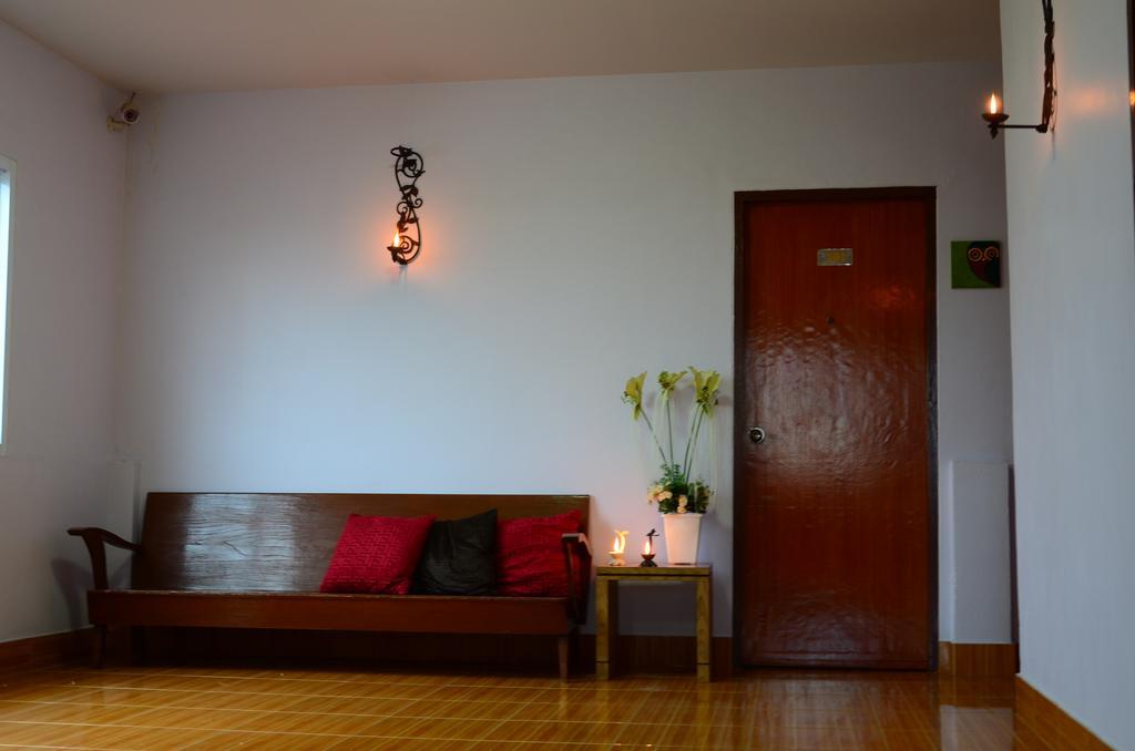 Phoonsab Hostel Phitszanulok Kültér fotó